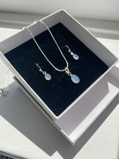 Chalcedony Stone Silver Necklace & Earring Set
