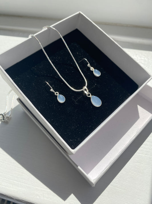 Chalcedony Stone Silver Necklace & Earring Set