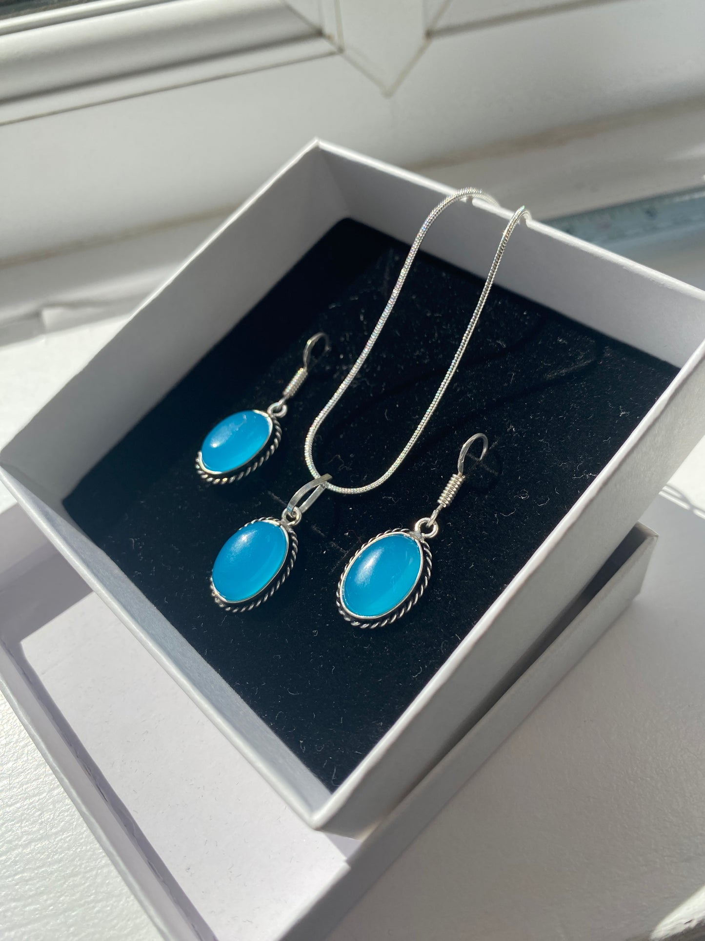 Turquoise Glass Cabochon Necklace & Earring Set