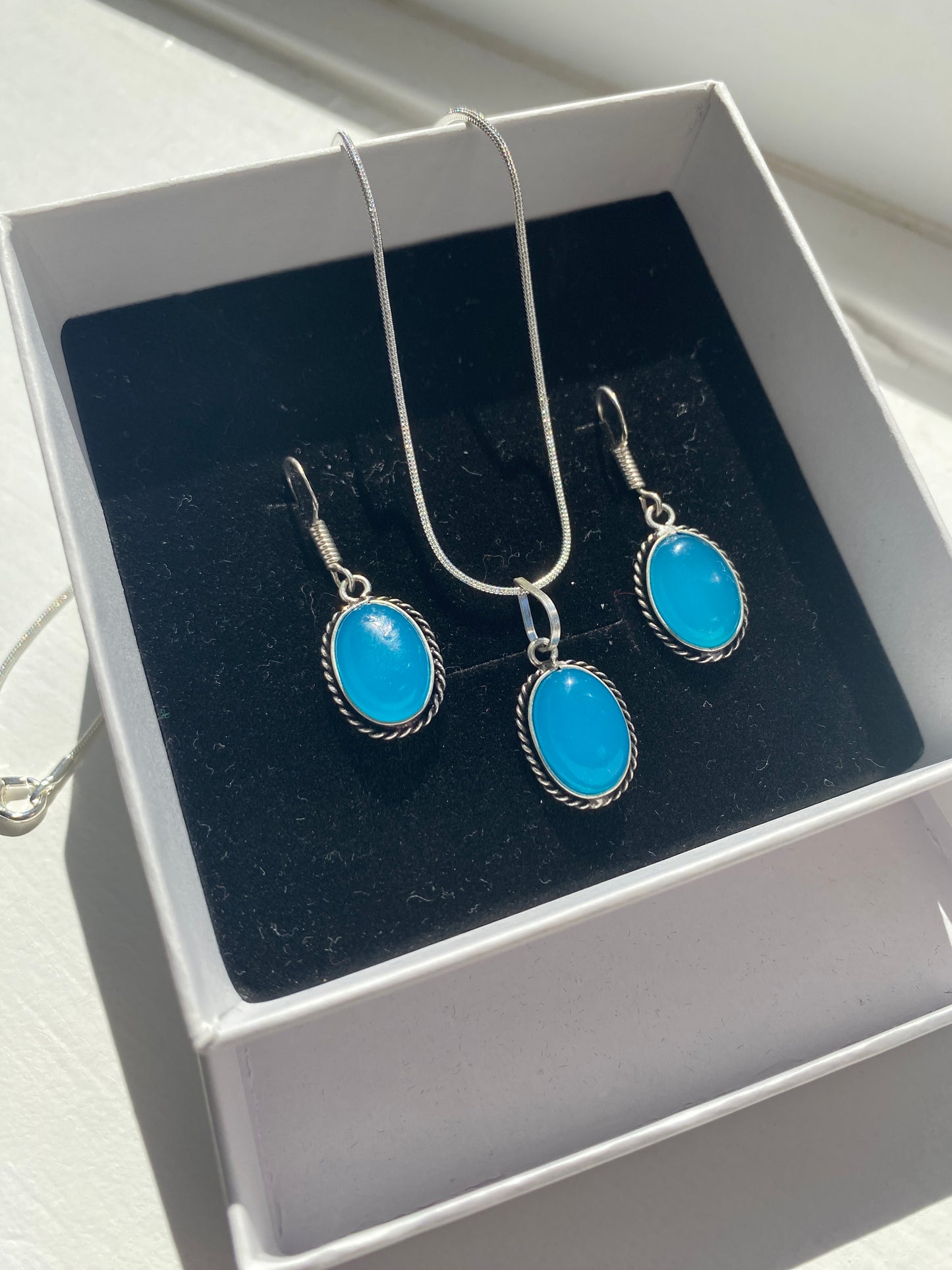 Turquoise Glass Cabochon Necklace & Earring Set
