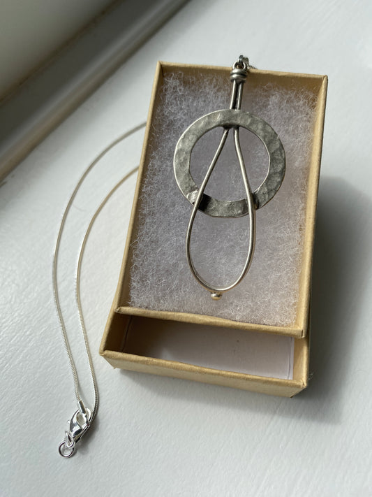 Abstract Hammered Circle Pendant Necklace