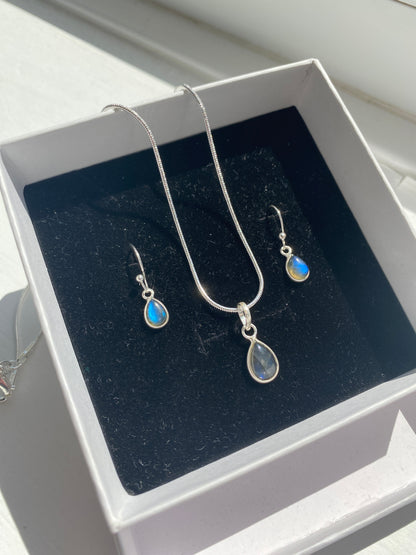 Labradorite Stone Silver Necklace & Earring Set
