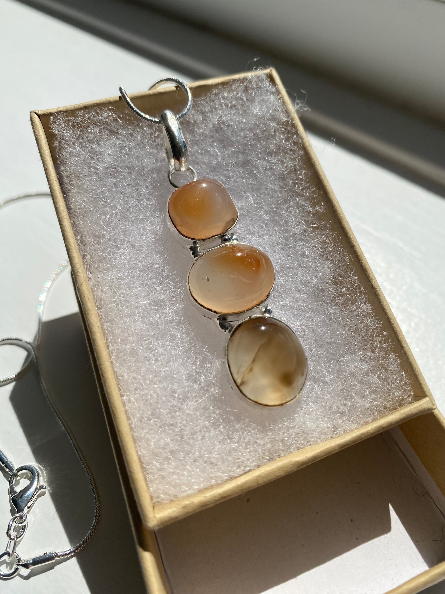 Agate & Pale Carnelian Stone Pendant Necklace
