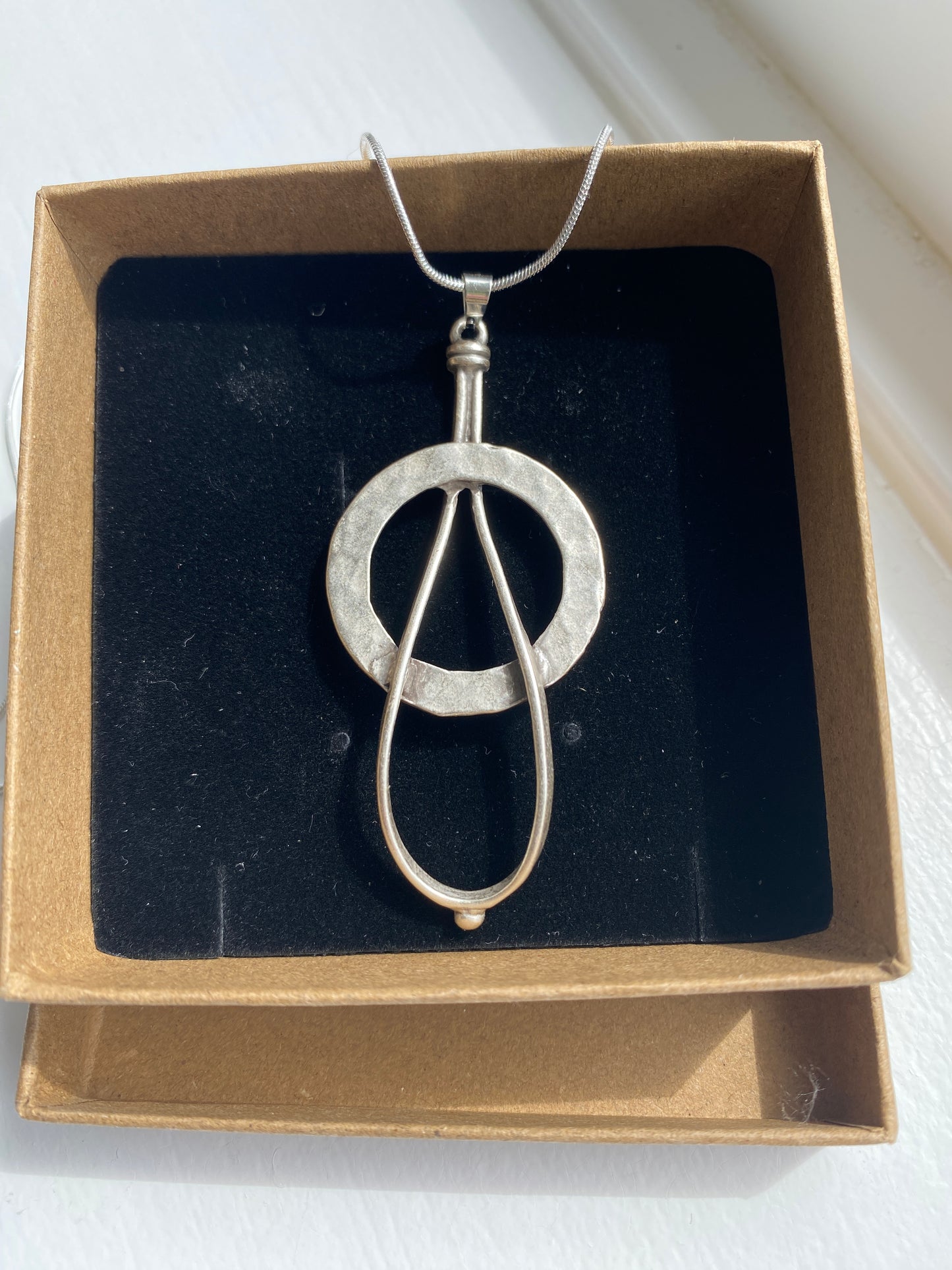 Abstract Hammered Circle Pendant Necklace