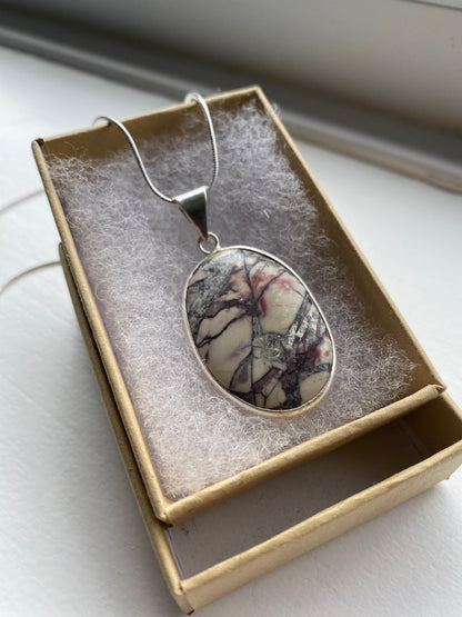 Polished Cabochon Rhodonite Gemstone Necklace