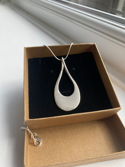 Silver Curve Pendant Necklace