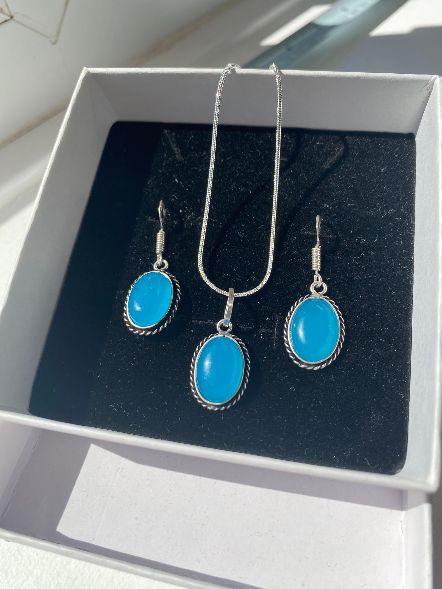 Turquoise Glass Cabochon Necklace & Earring Set