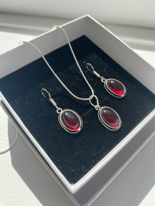 Elegant Red Glass Cabochon Jewellery Set