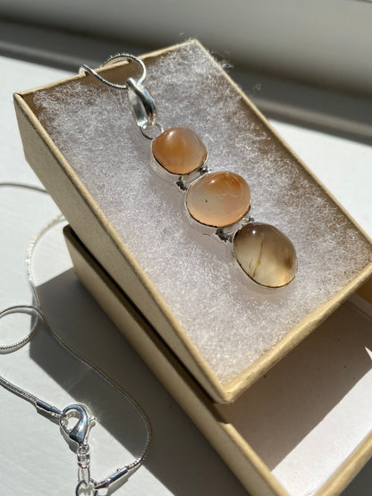 Agate & Pale Carnelian Stone Pendant Necklace