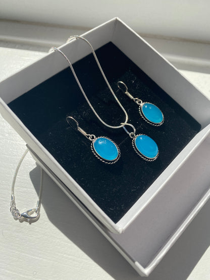 Turquoise Glass Cabochon Necklace & Earring Set