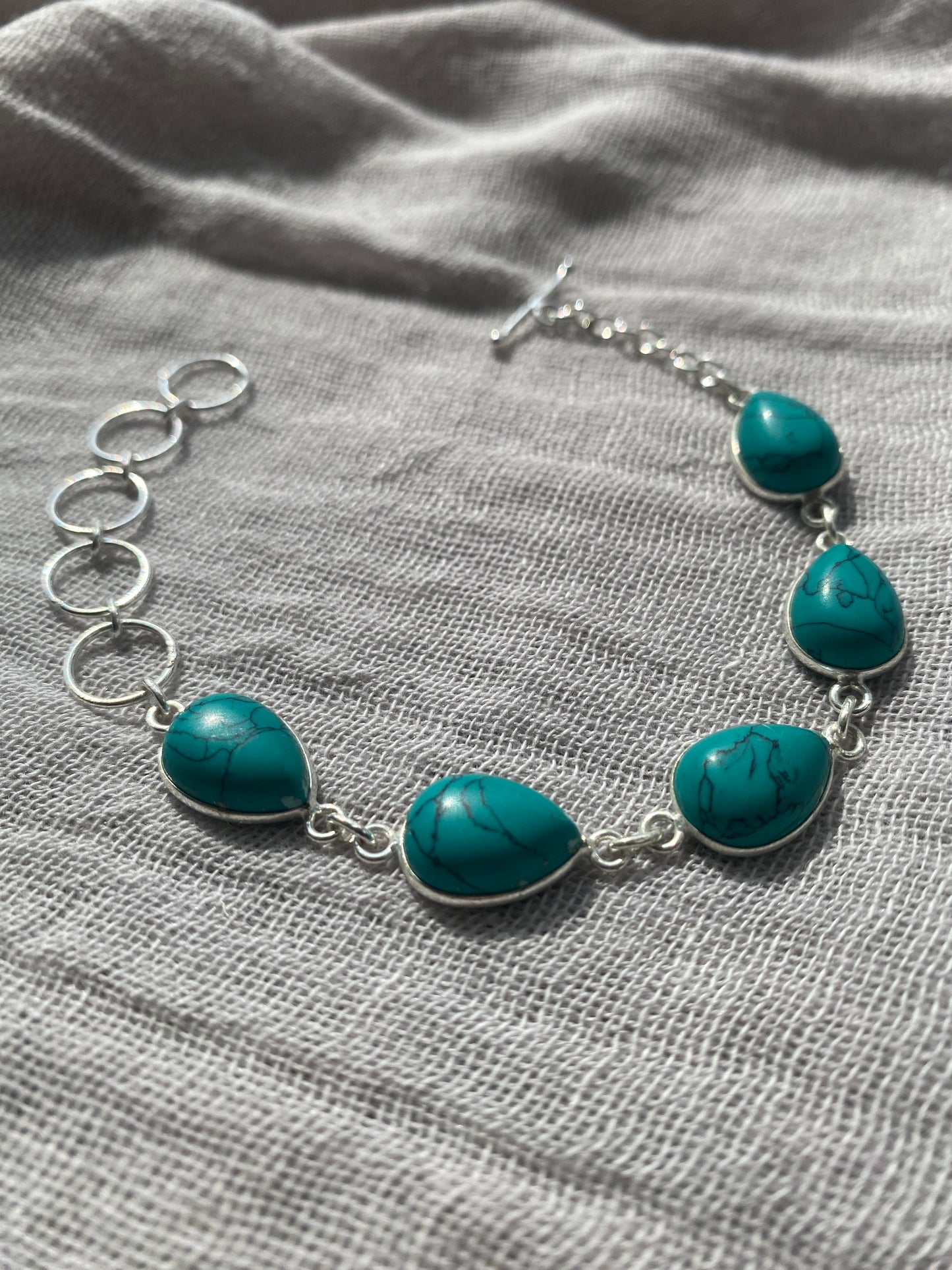 Beautiful Turquoise Teardrop Stone Bracelet