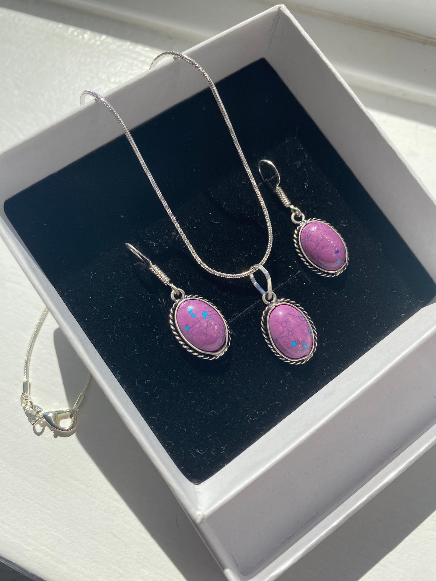 Blue-Speckled Purple Cabochon Jewellery Set