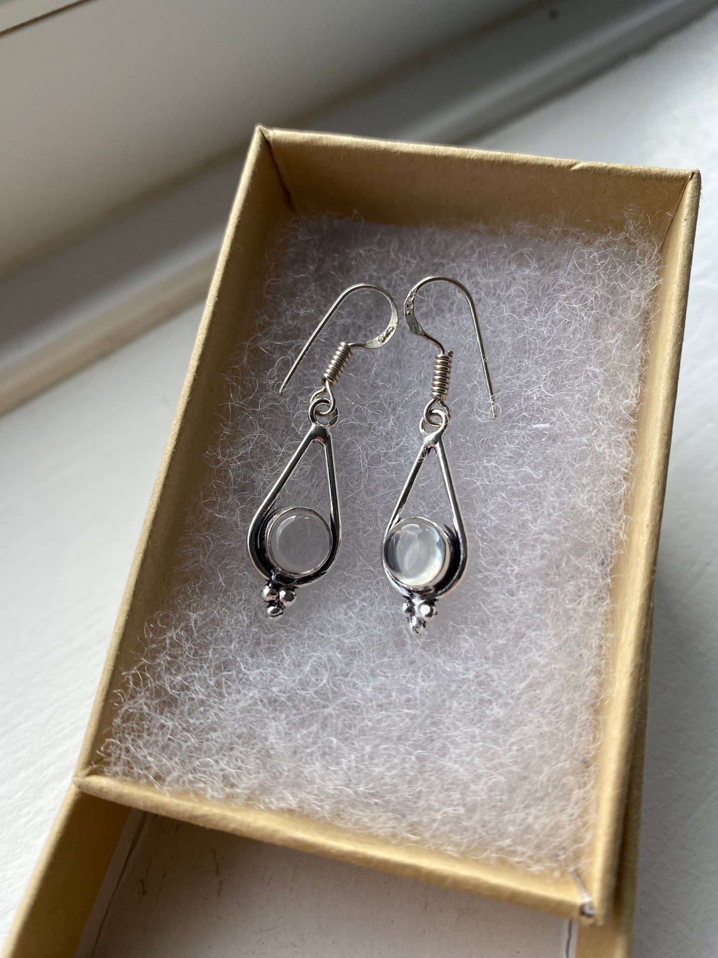 Smoky White Silver Earrings