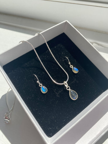Labradorite Stone Silver Necklace & Earring Set
