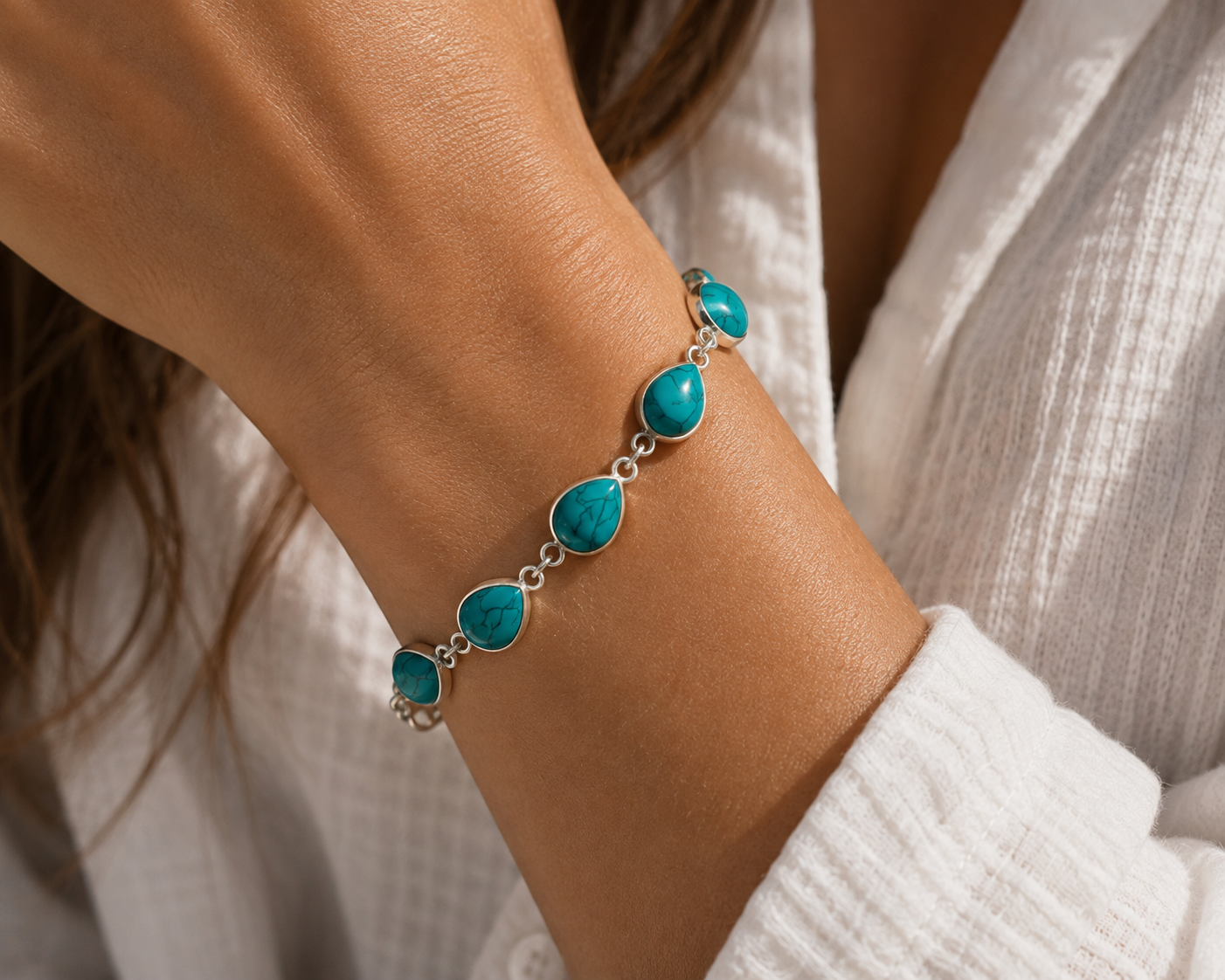 Beautiful Turquoise Teardrop Stone Bracelet