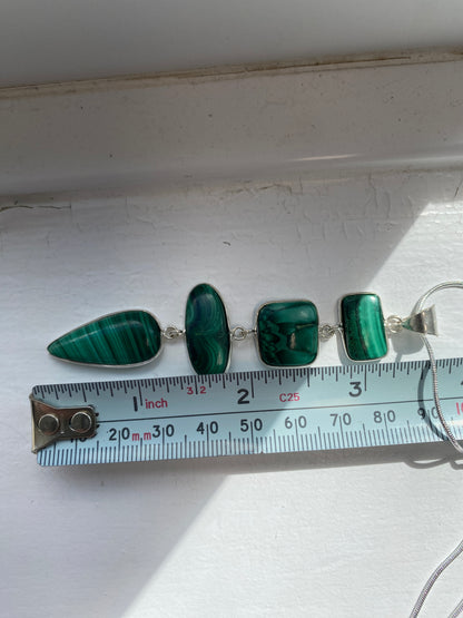 Stylish Malachite Pendant Necklace