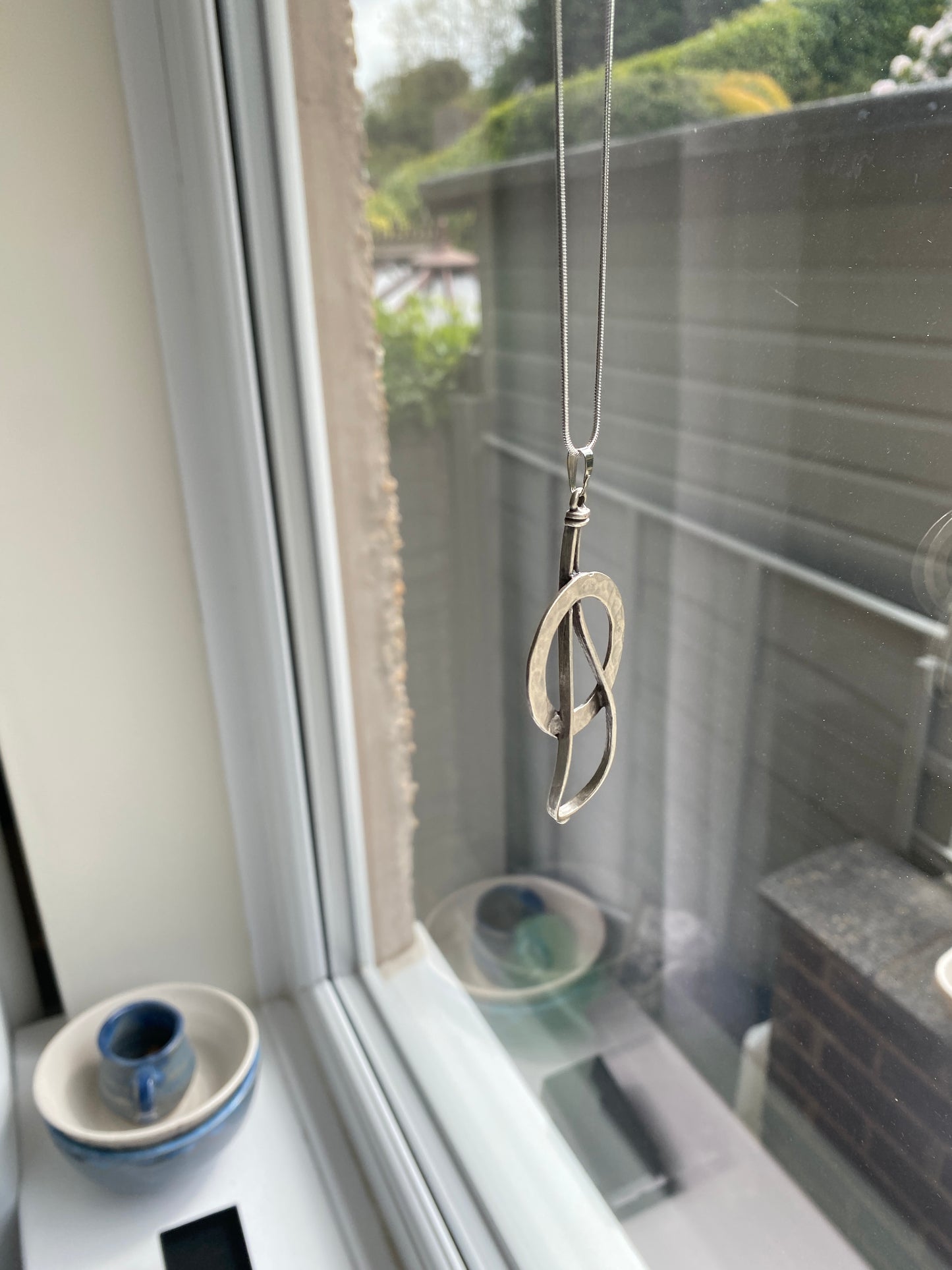 Abstract Hammered Circle Pendant Necklace