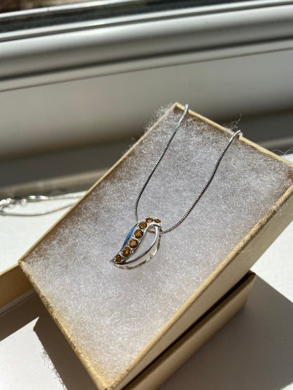 Versatile Citrine Stone Silver Pendant