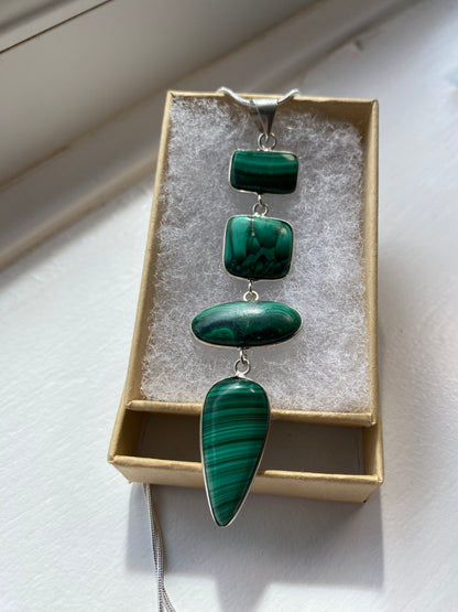 Stylish Malachite Pendant Necklace