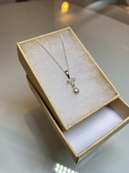 Solid Silver Pearl Drop Necklace