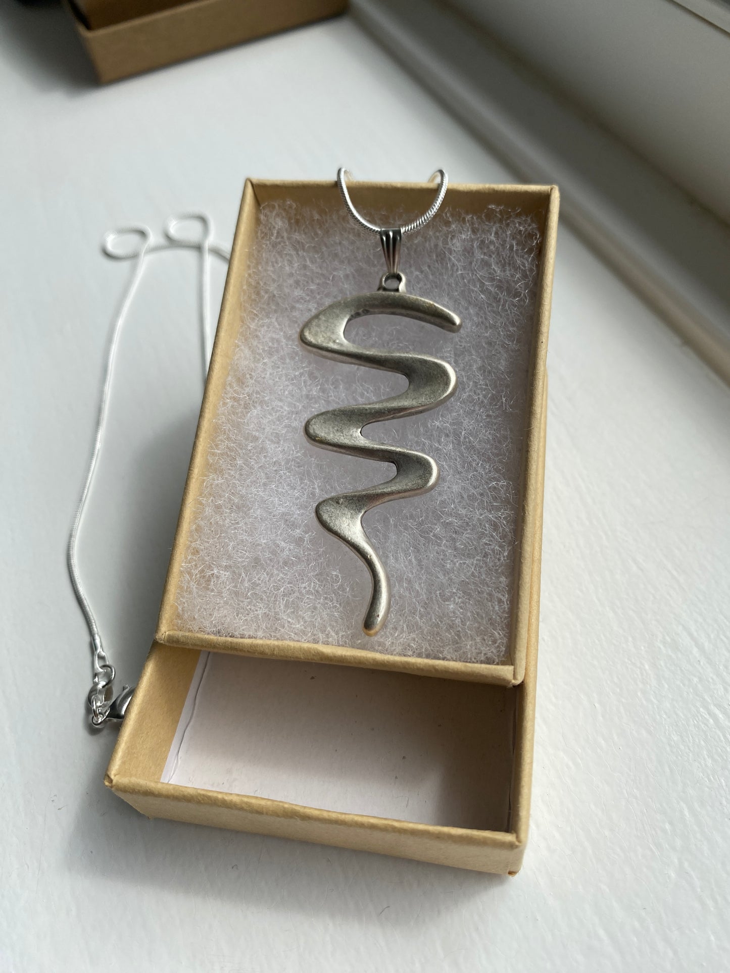 Silver Zigzag Pendant Necklace