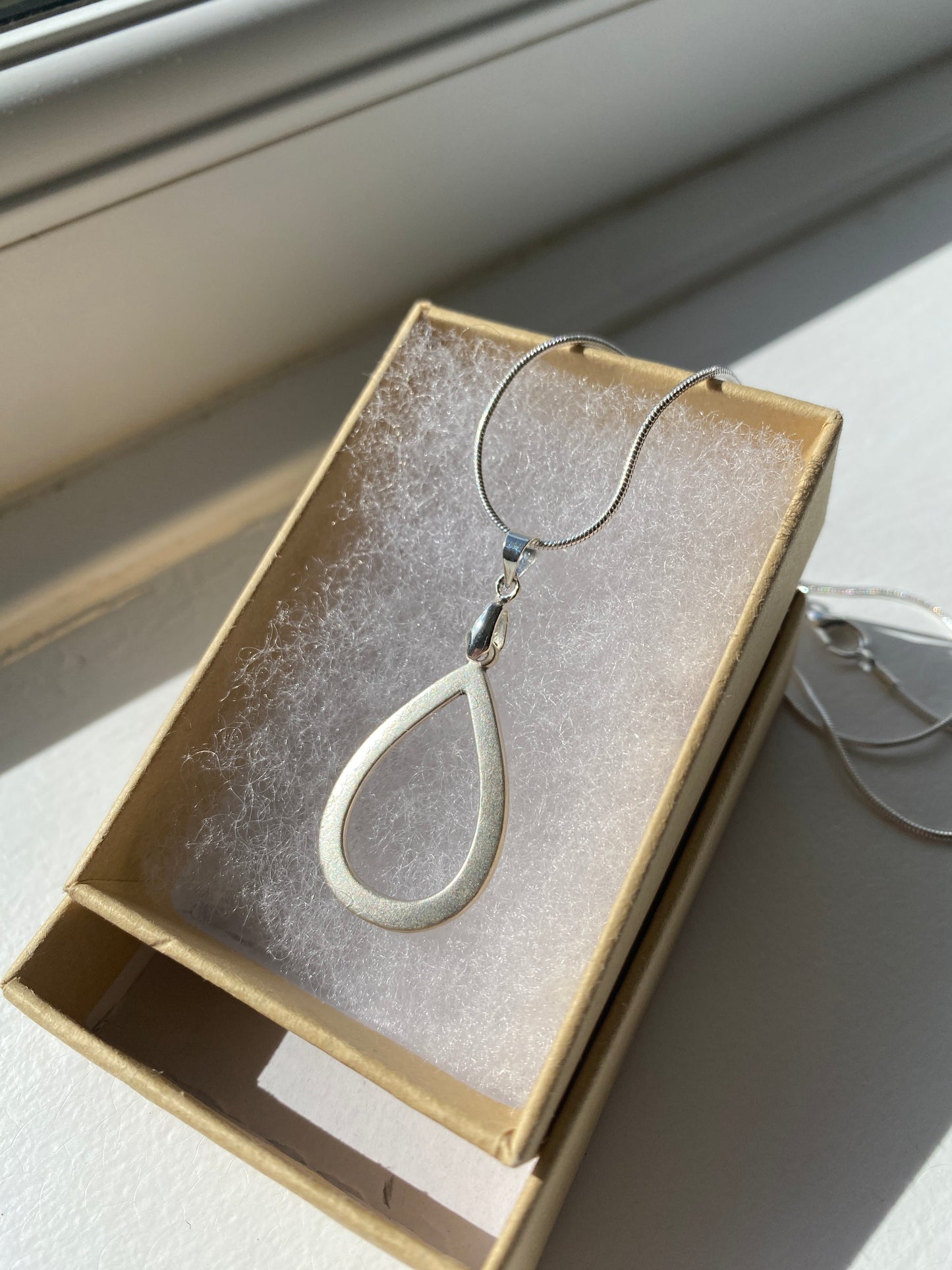 Silver Teardrop Pendant  Necklace