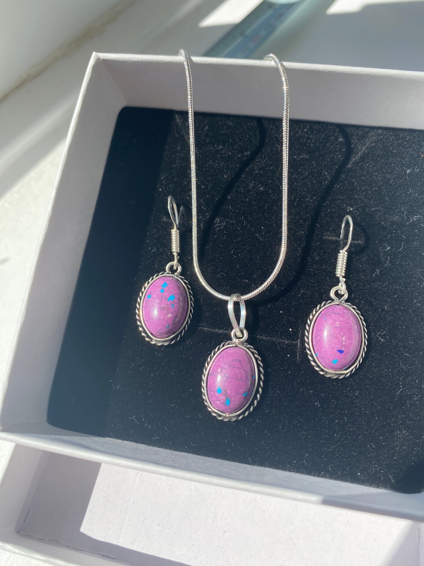 Blue-Speckled Purple Cabochon Jewellery Set