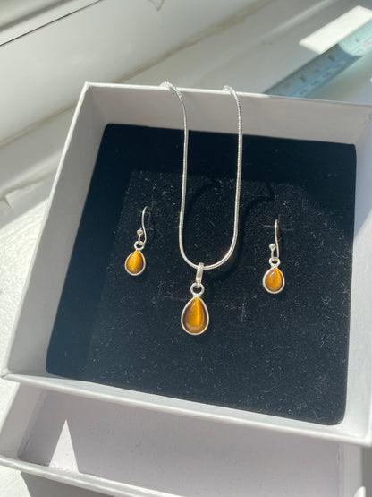 Tiger Eye Necklace & Earring Set in Solid 925 Silver