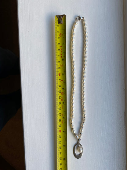 White Pearl & Silver Pendant Necklace
