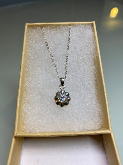 Silver Flower Pendant Necklace